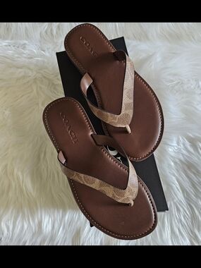 Coach Brown Leather Thong Sandals Size 8 NWT